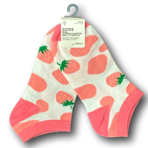 3/$15 Strawberries Funny Novelty Ankle Socks - NWT - Picture 2 of 3